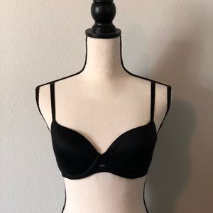 ✨FINAL OFFER✨ Victoria’s Secret Fabulous Demi Bra